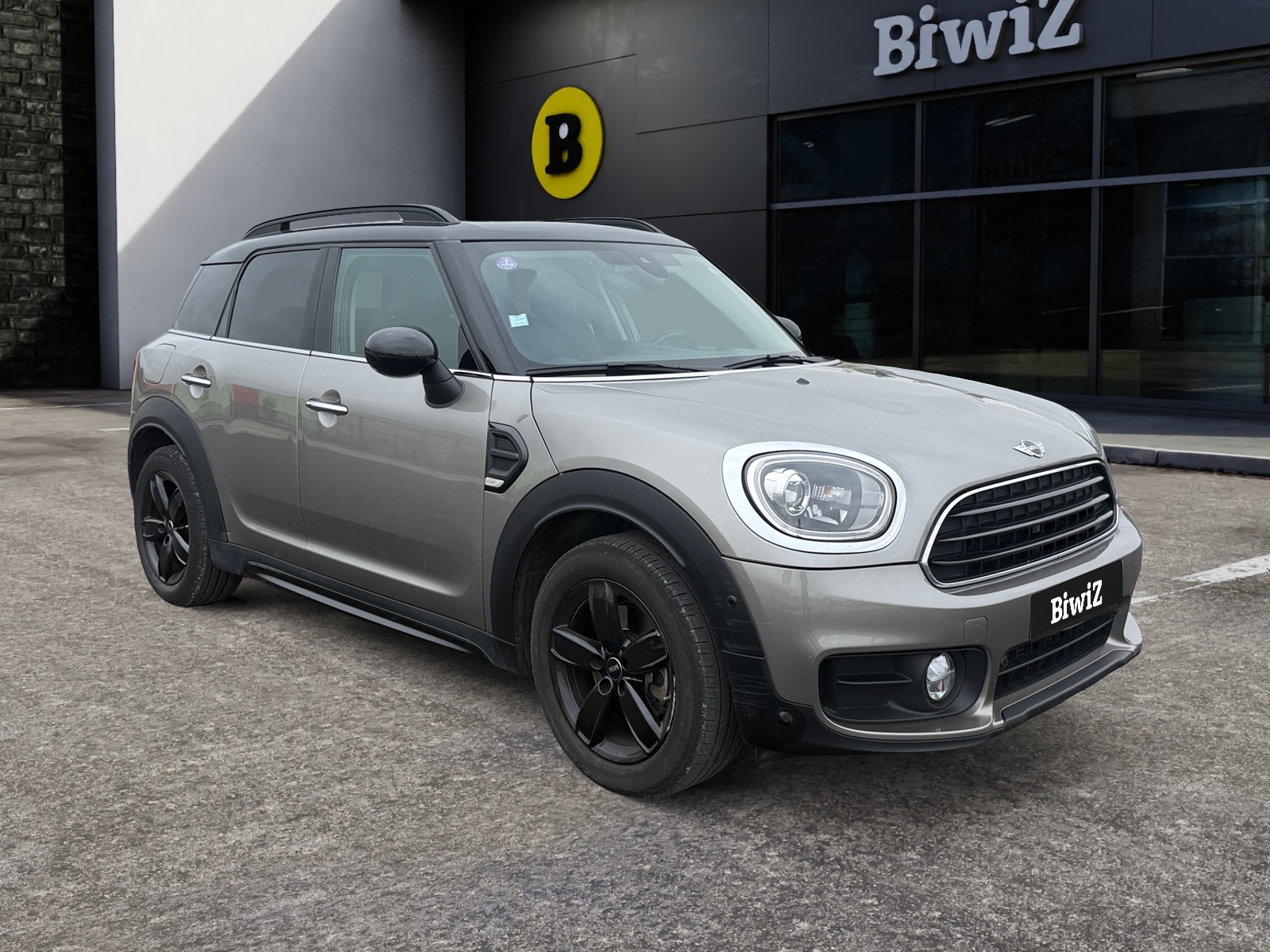 Mini Countryman 6
