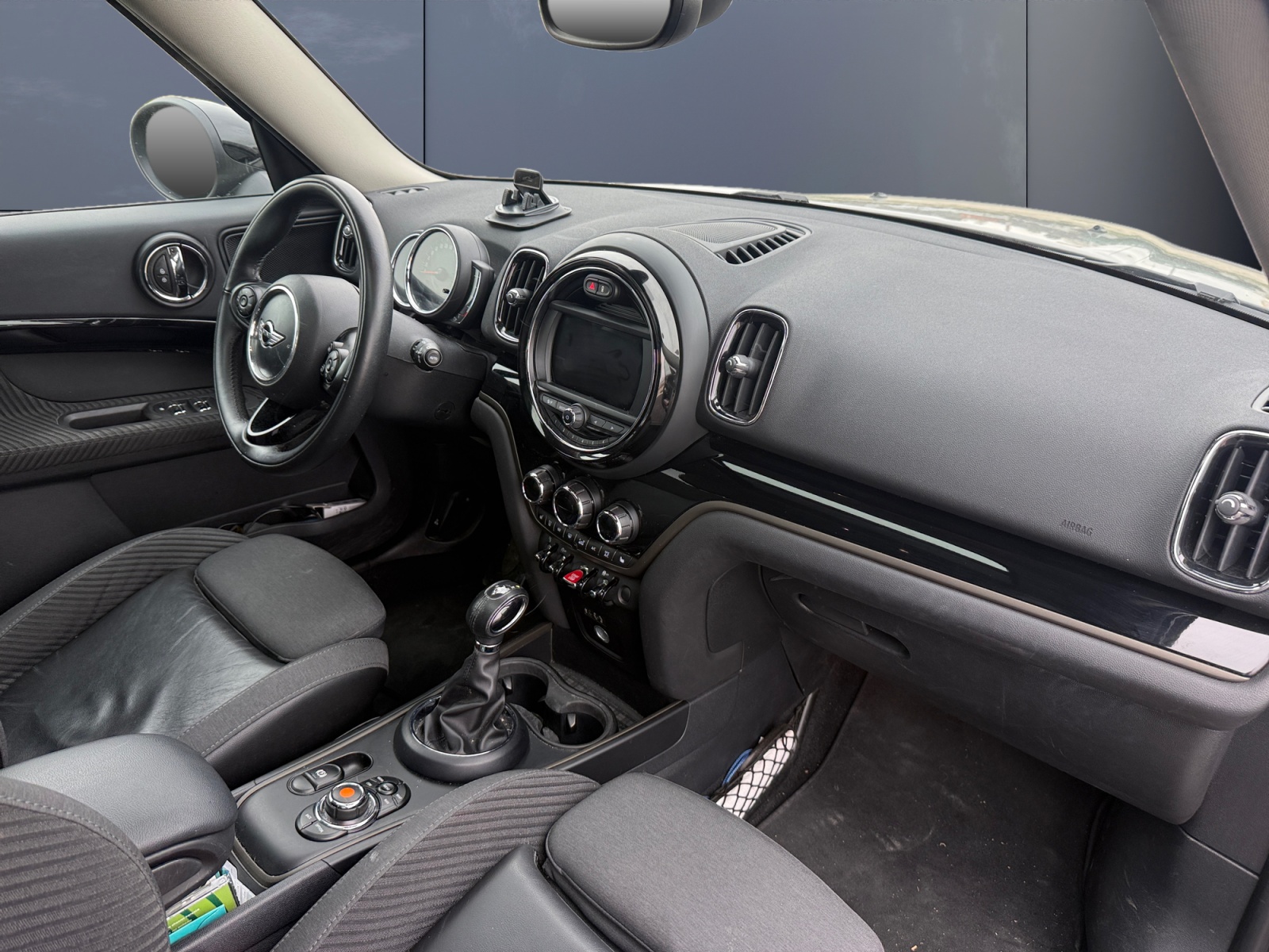 Mini Countryman 12