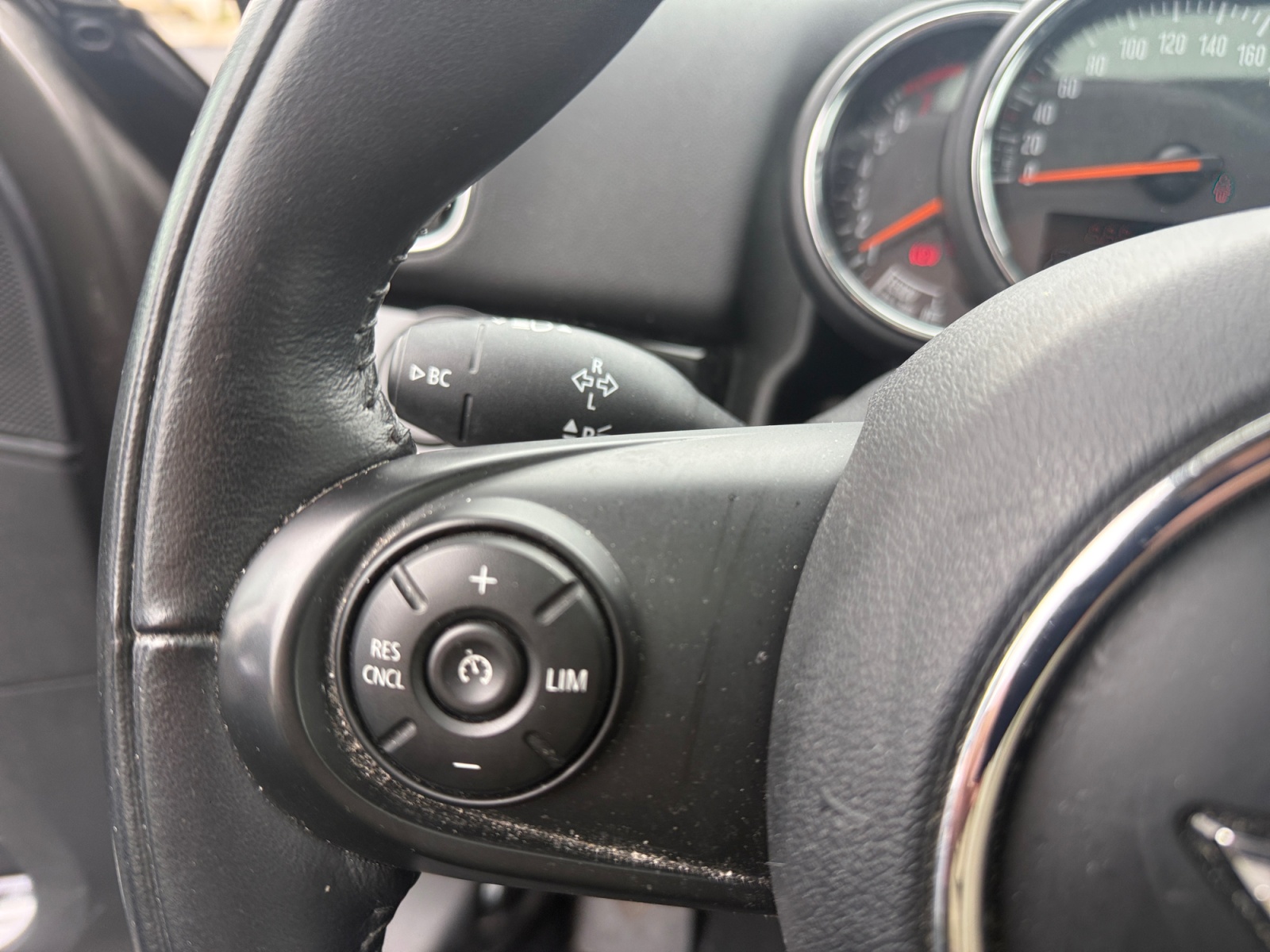 Mini Countryman 19