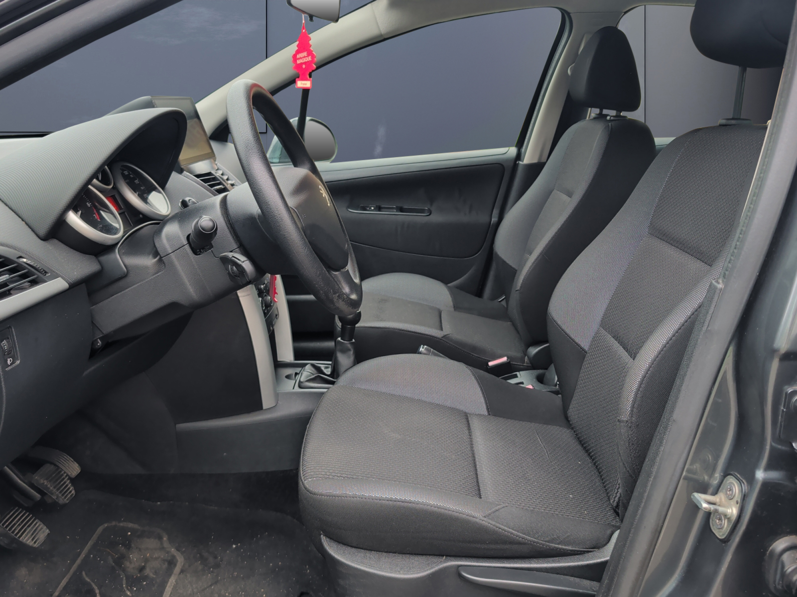 Peugeot 207 9