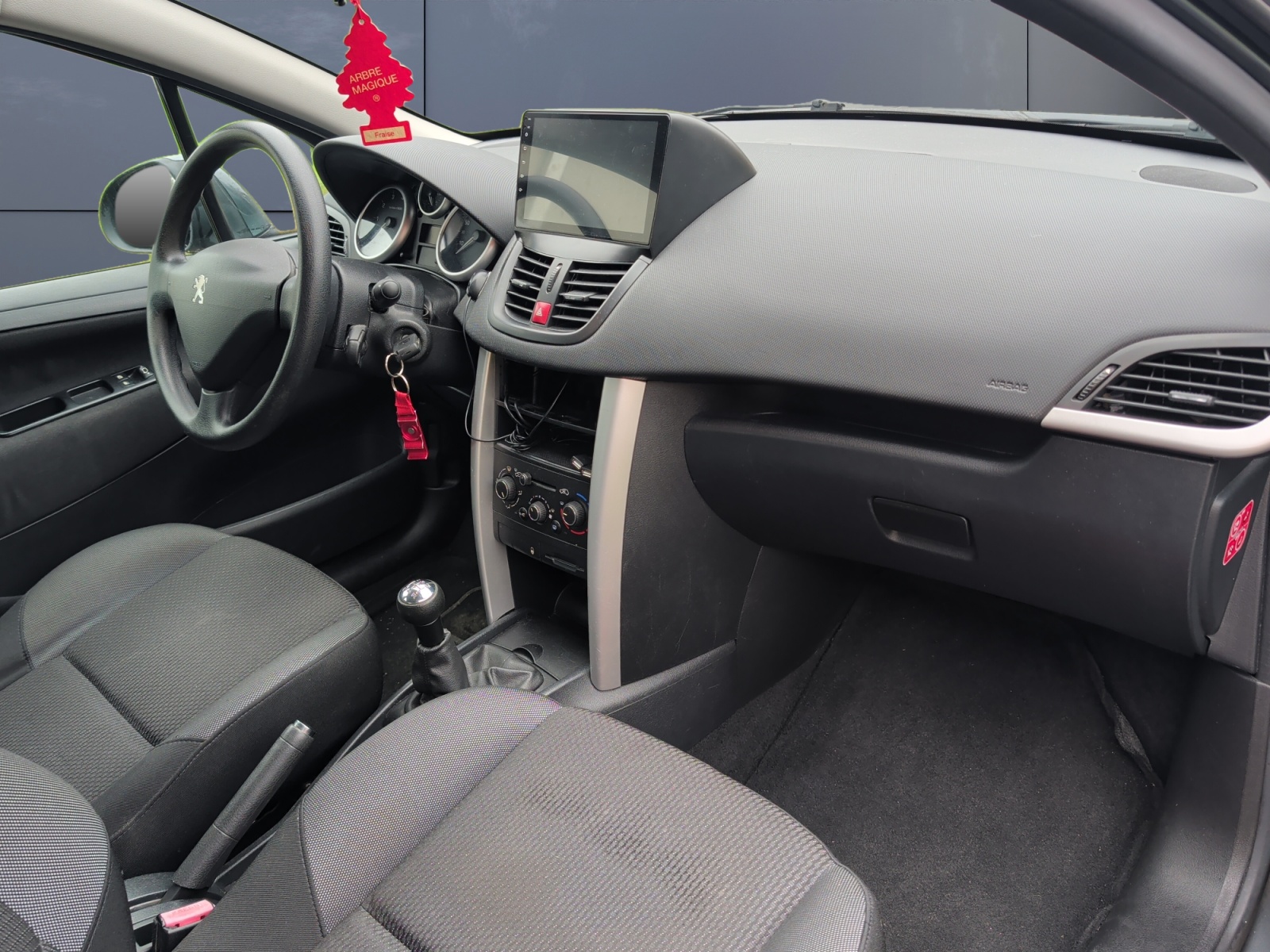 Peugeot 207 12