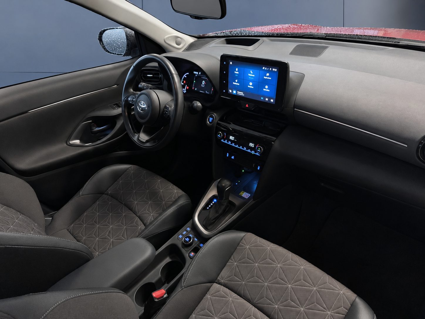 Toyota Yaris 12