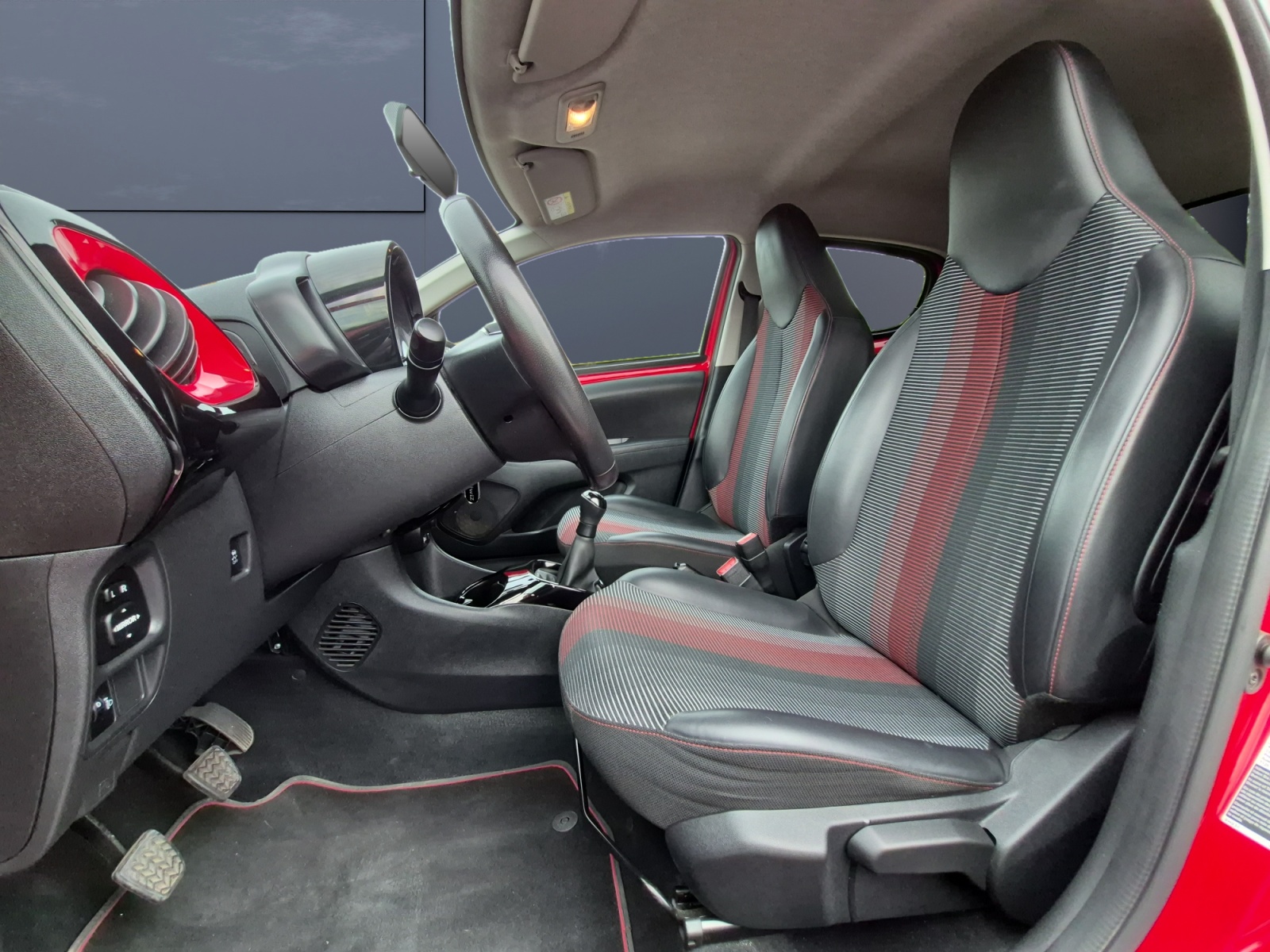 Peugeot 108 9