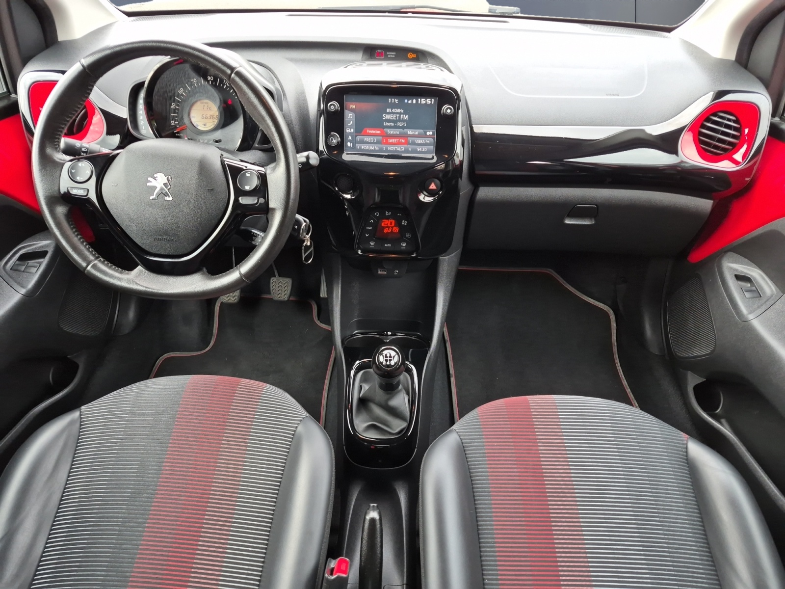 Peugeot 108 14