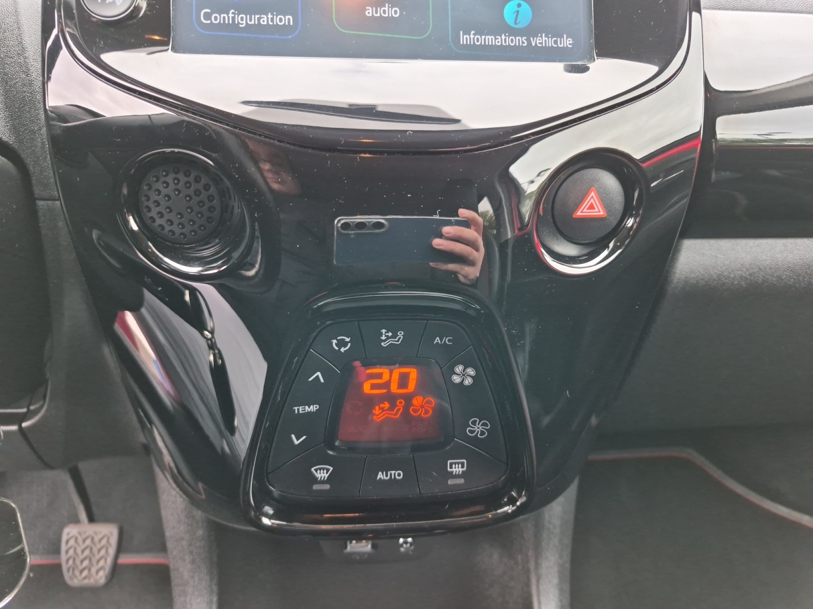 Peugeot 108 24