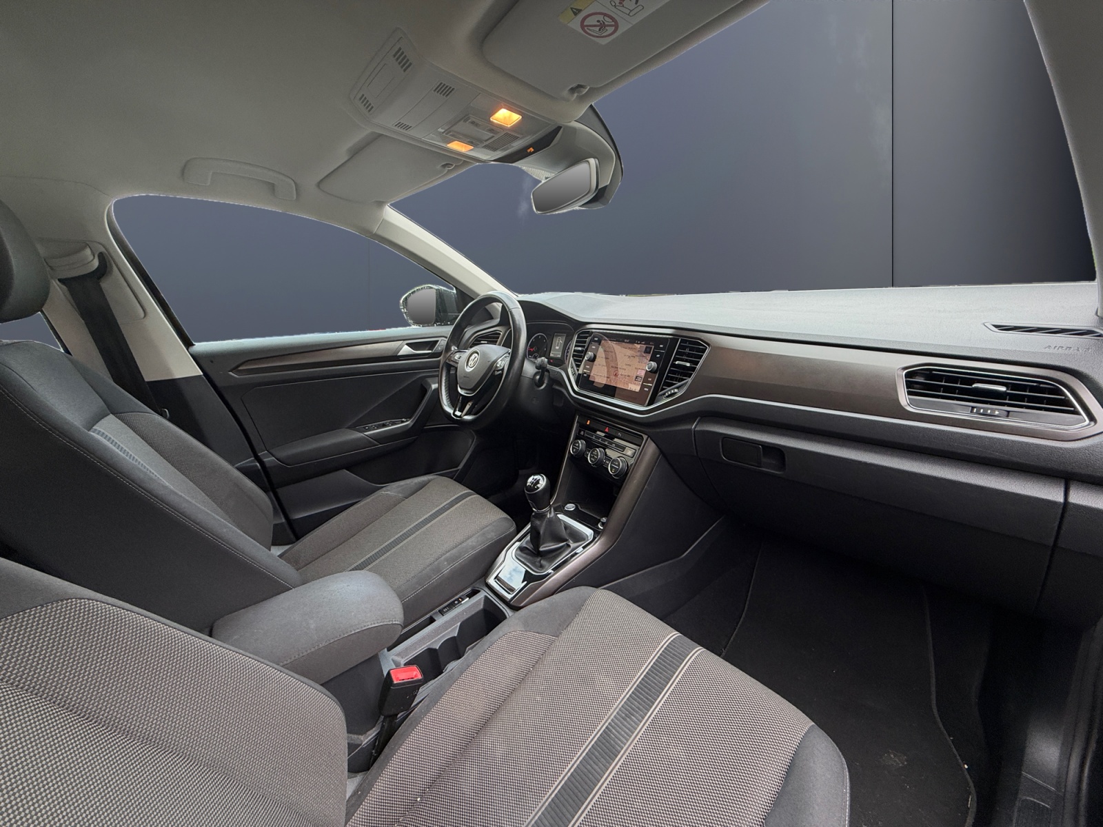 Volkswagen T-Roc 12