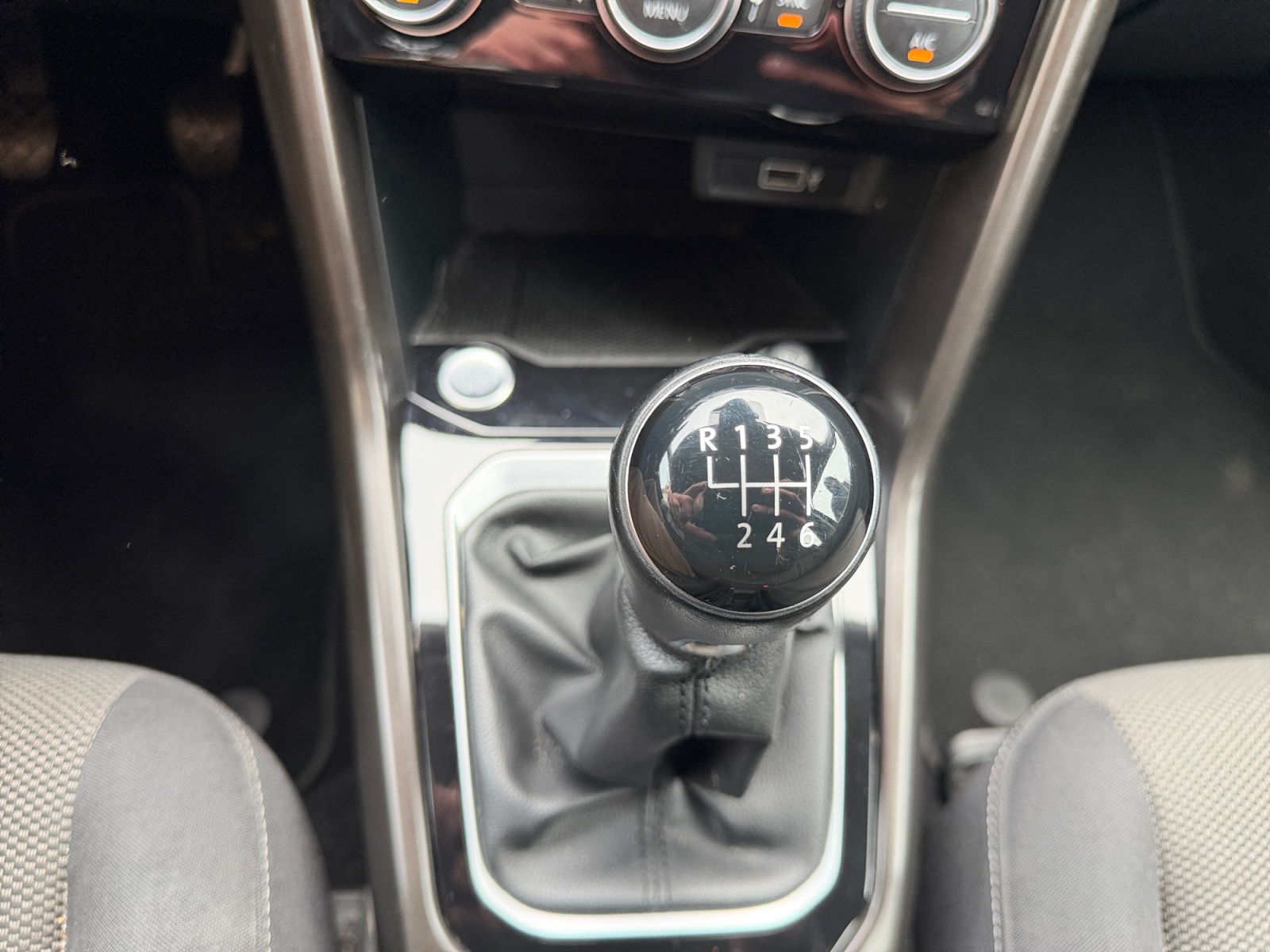 Volkswagen T-Roc 27