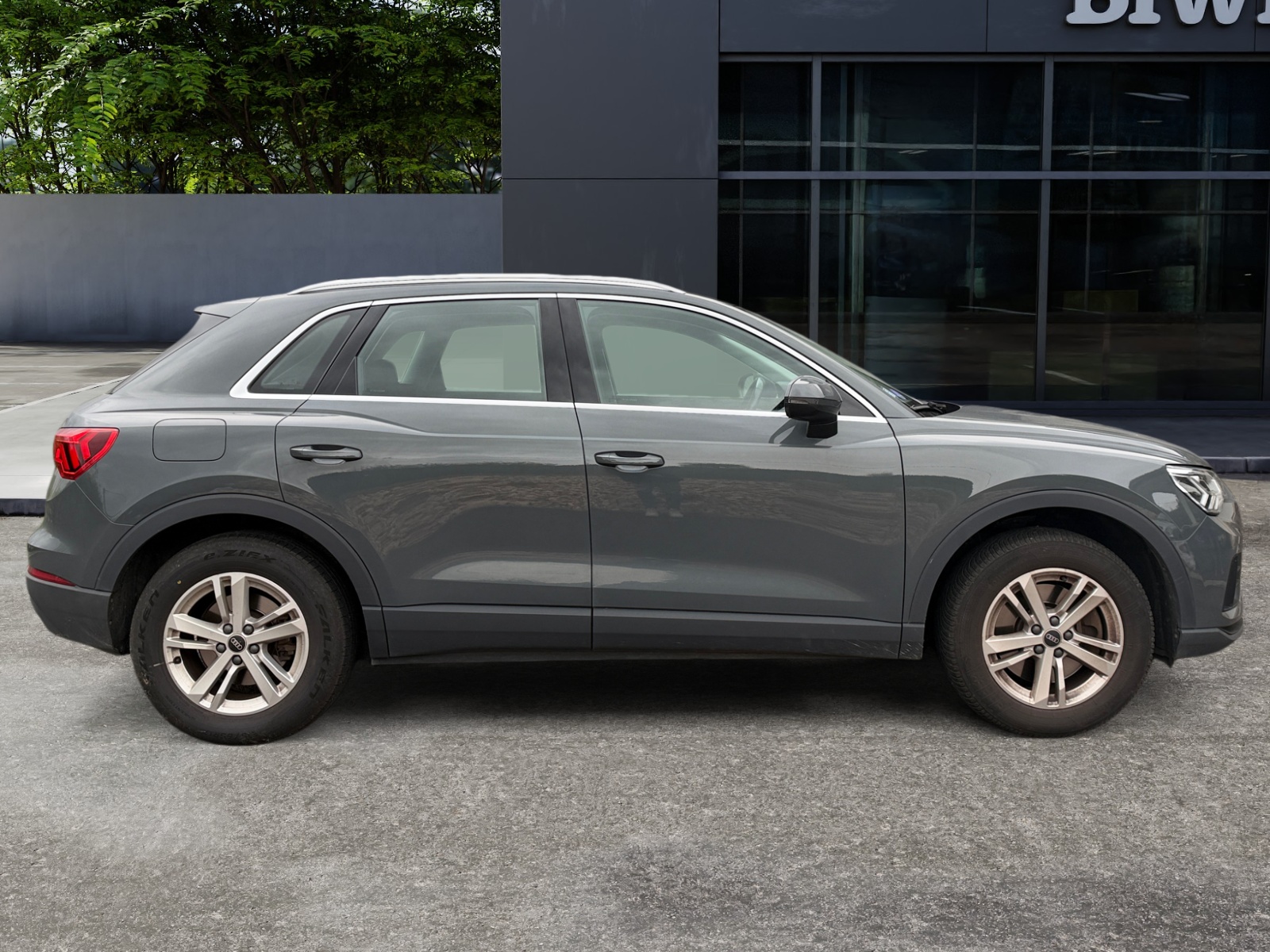 Audi Q3 5