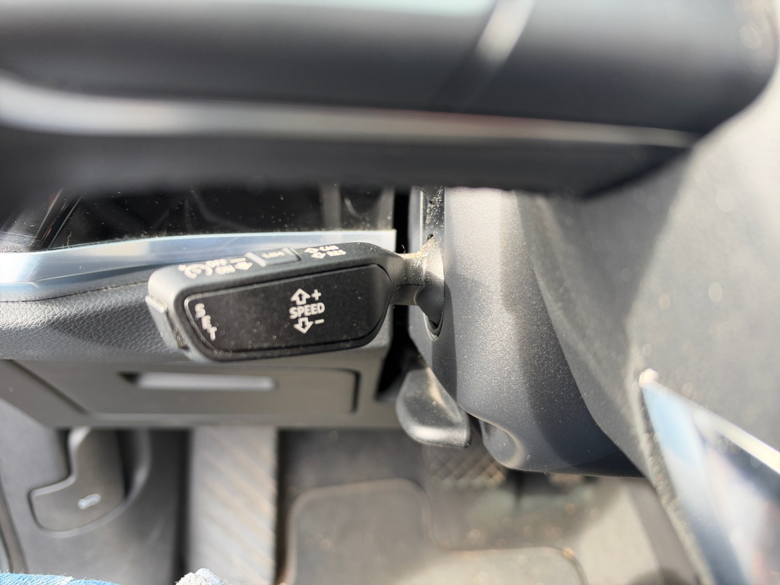 Audi Q3 24