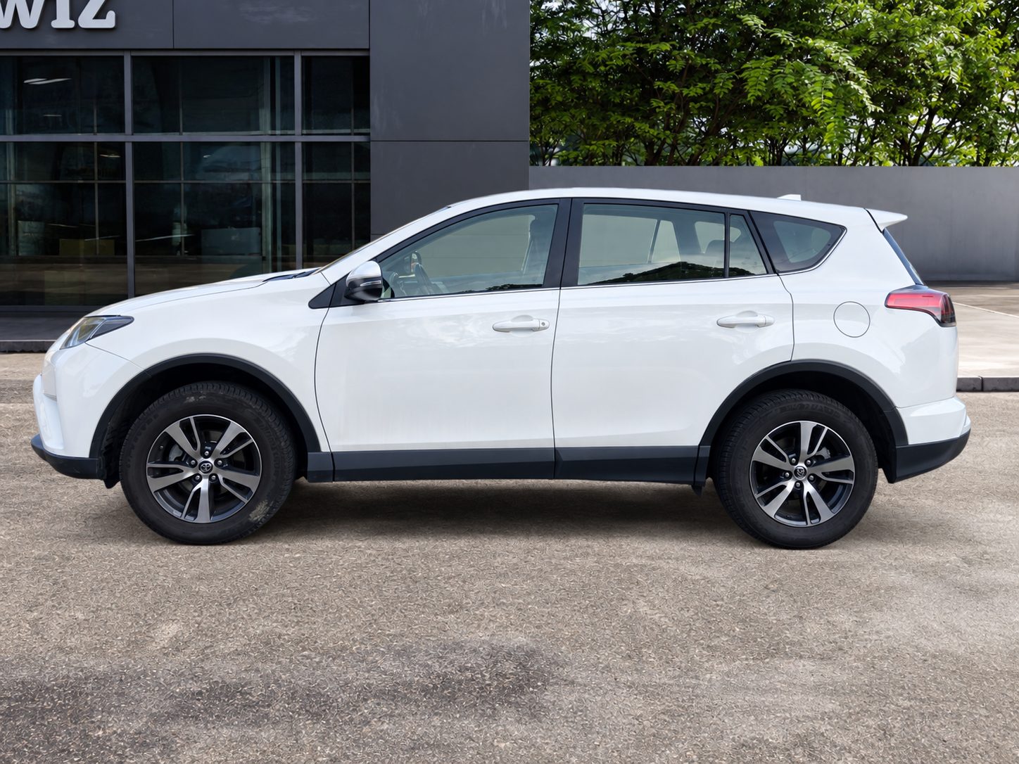 Toyota Rav-4 1