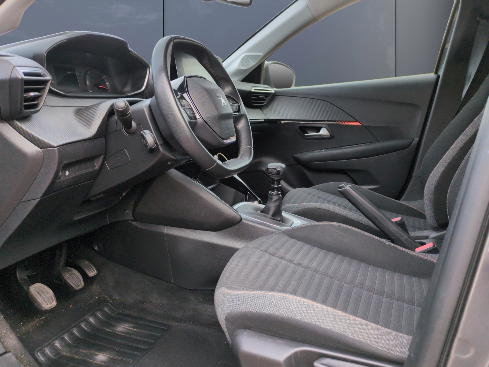 Peugeot 208 9