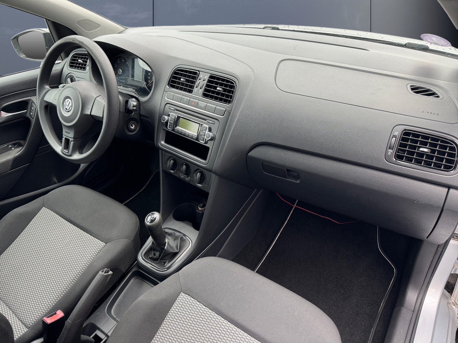 Volkswagen Polo 12