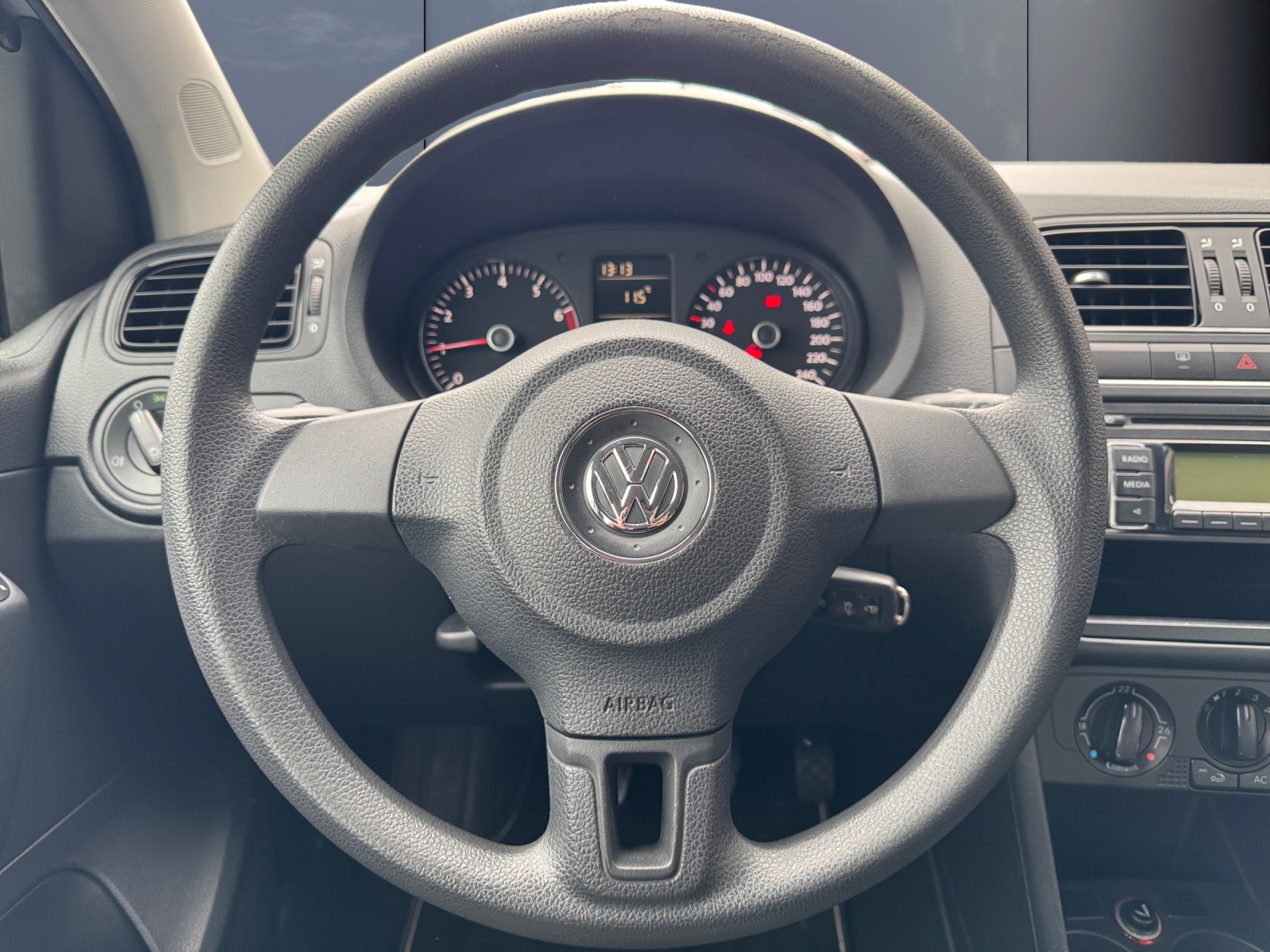 Volkswagen Polo 15