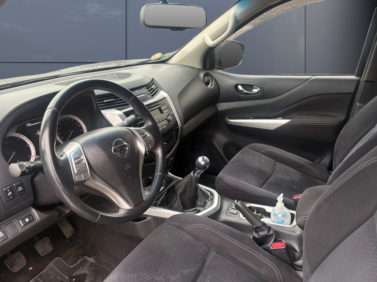 Nissan Np300 Navara 8