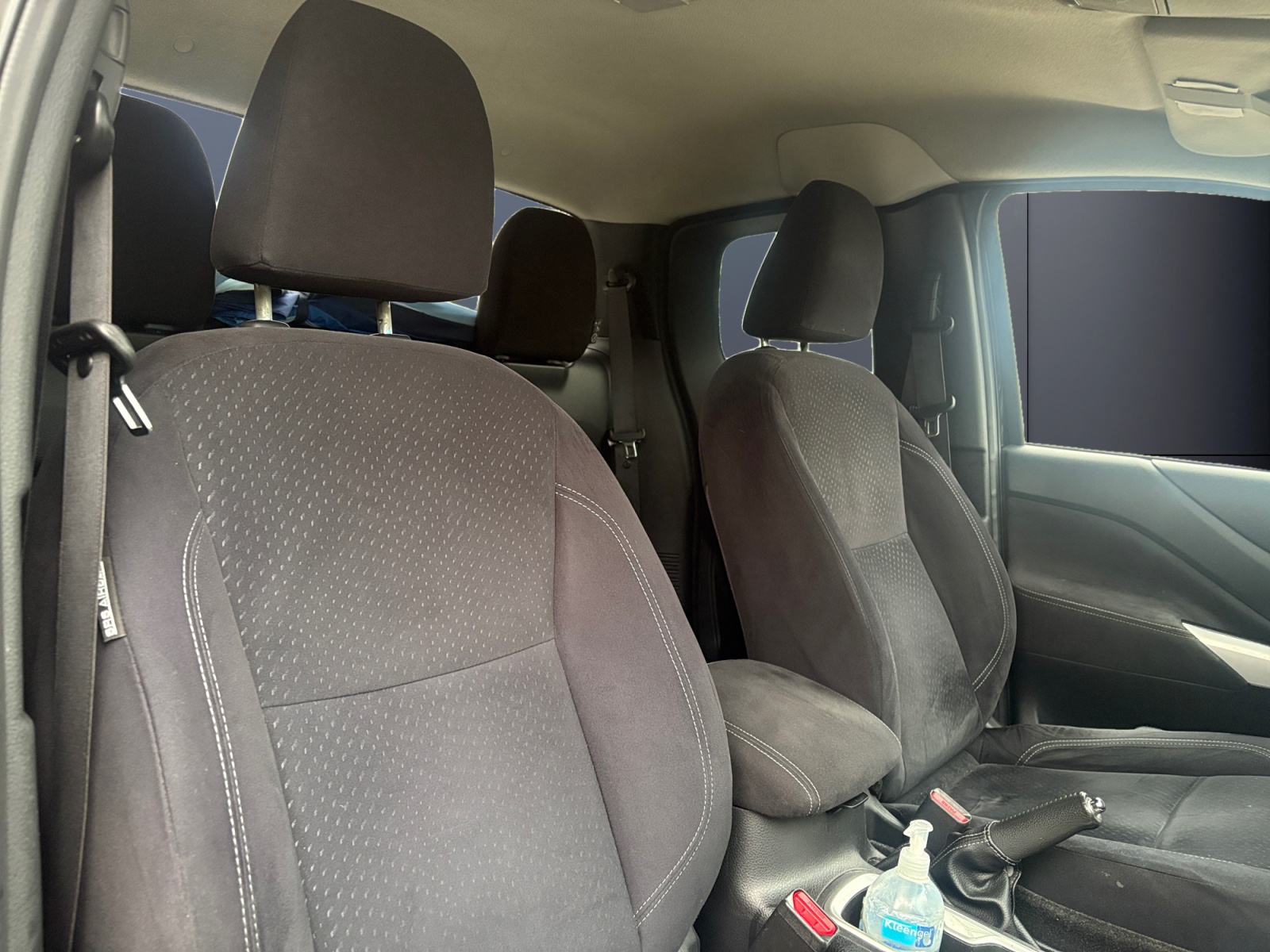 Nissan Np300 Navara 13
