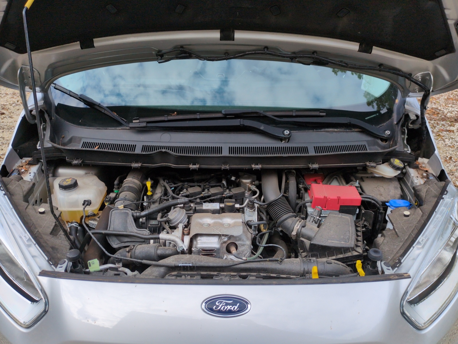 Ford Transit Courier 21