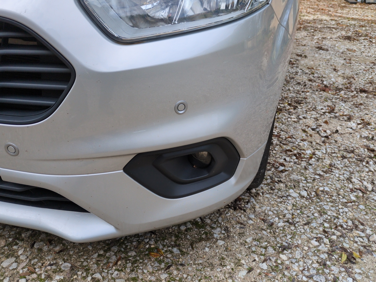 Ford Transit Courier 22