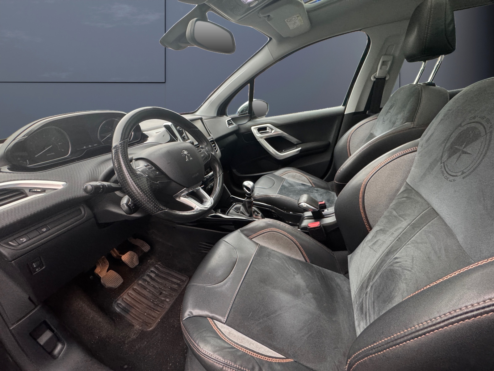 Peugeot 2008 8