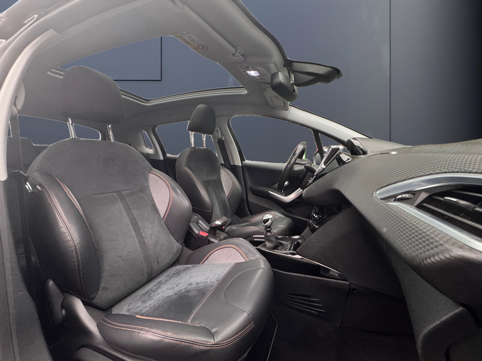 Peugeot 2008 13
