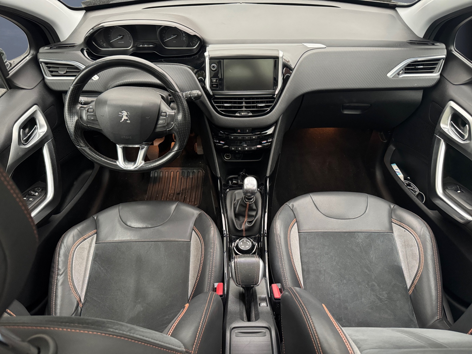 Peugeot 2008 14