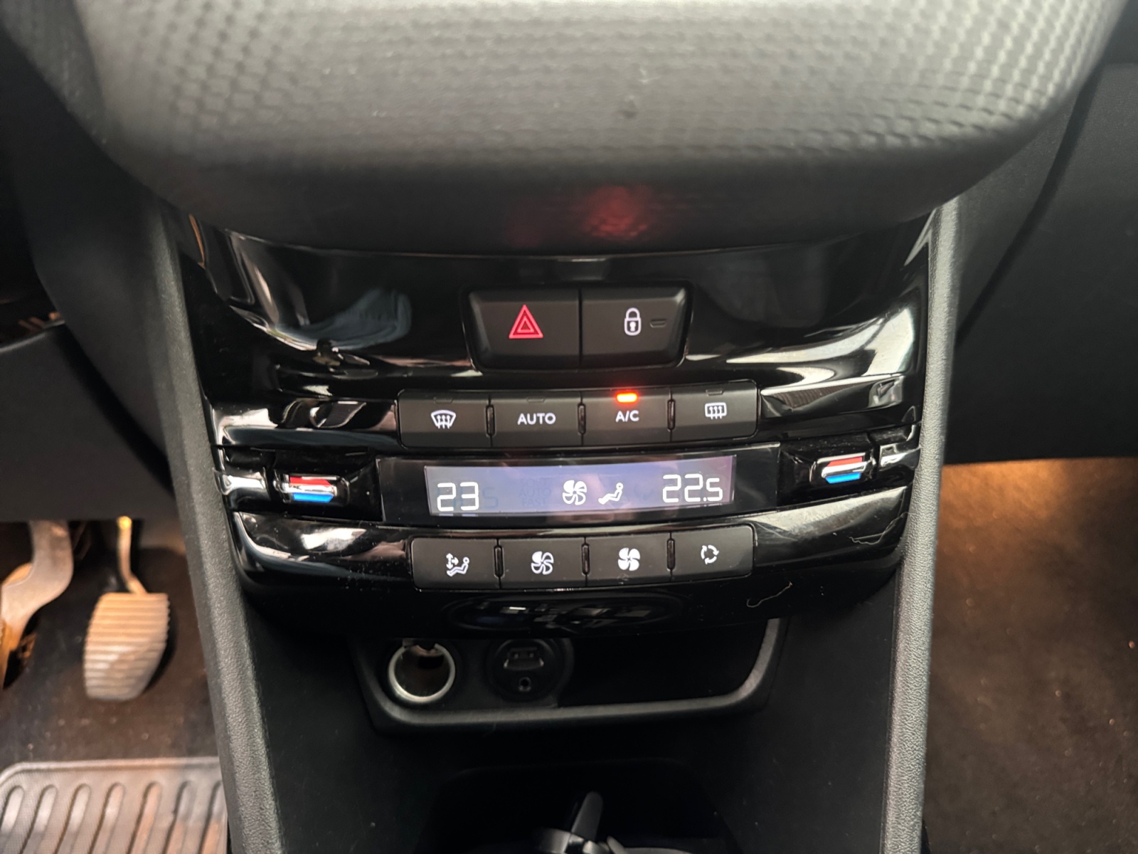 Peugeot 2008 22