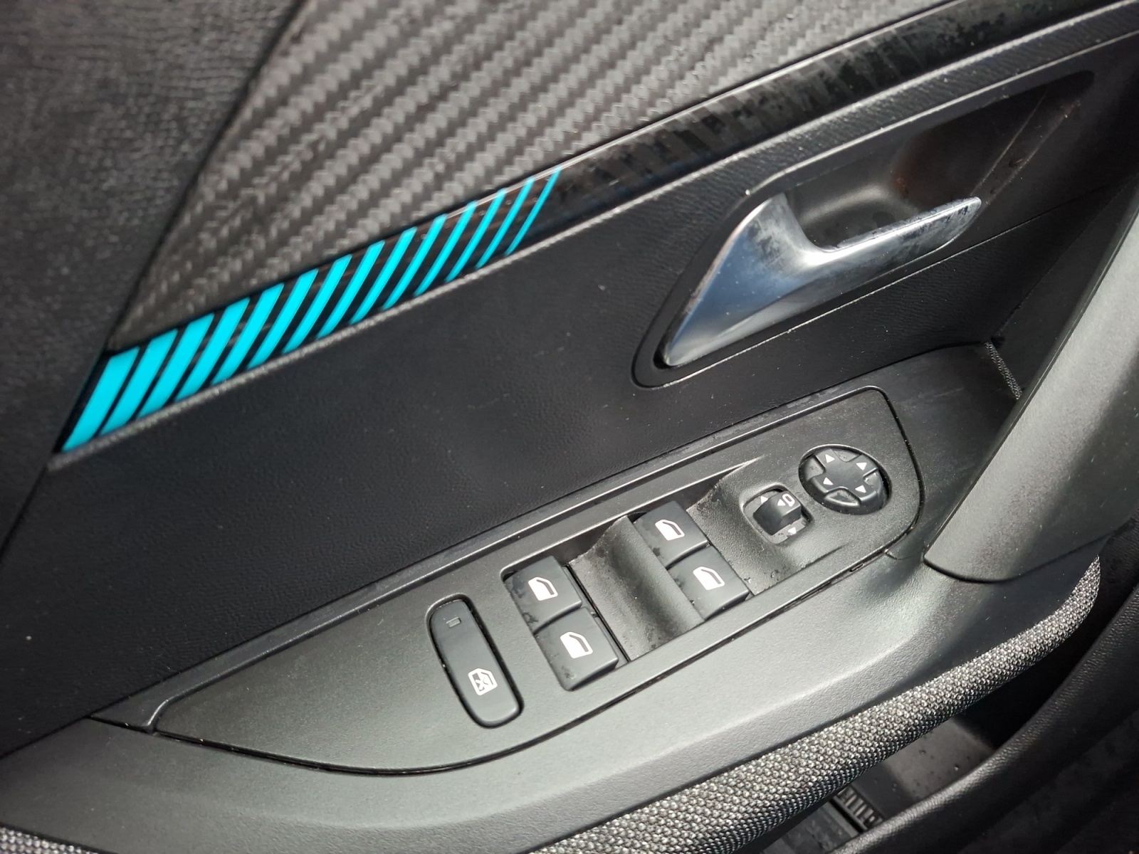 Peugeot 2008 30