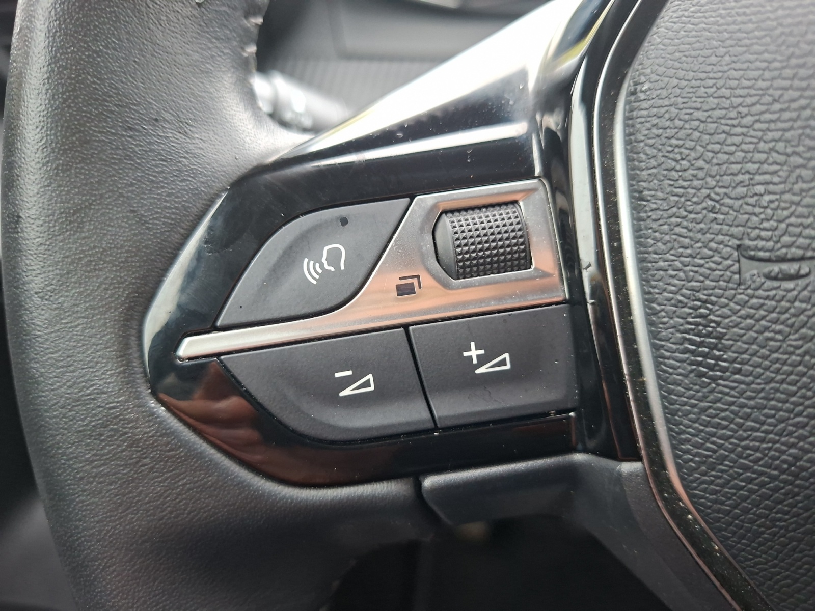 Peugeot 2008 32