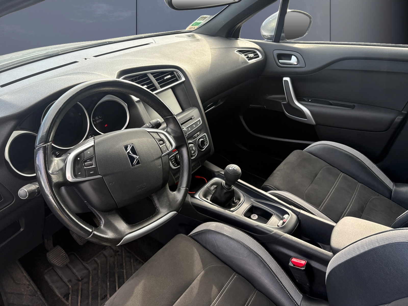 Ds Automobiles Ds 4 8