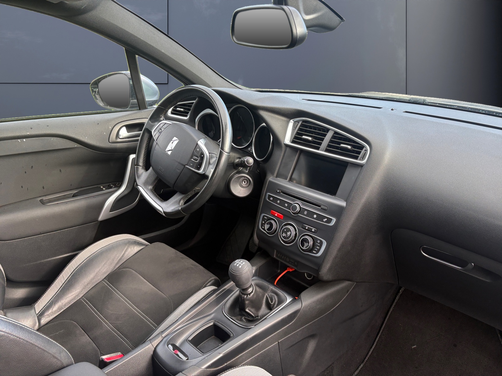 Ds Automobiles Ds 4 12