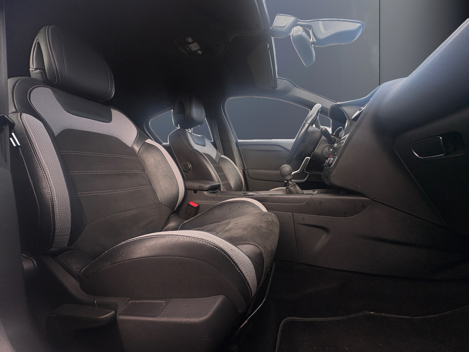 Ds Automobiles Ds 4 13