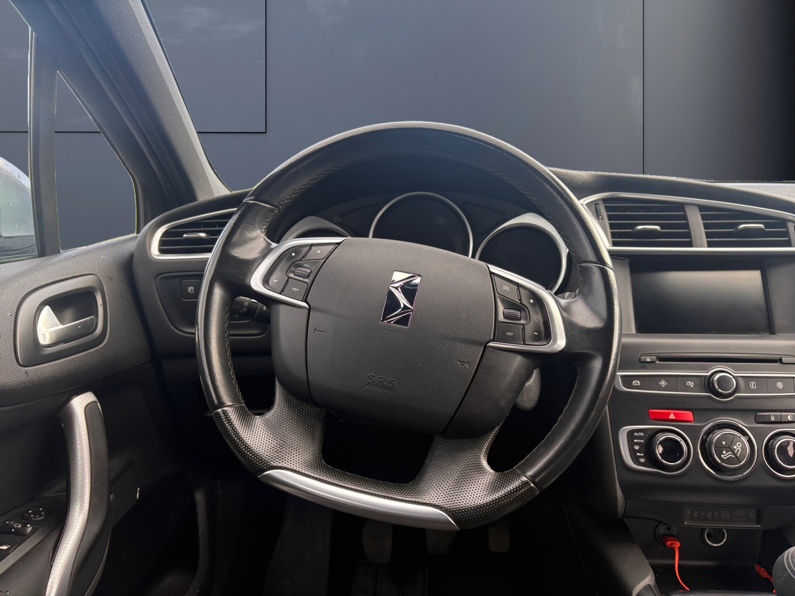 Ds Automobiles Ds 4 15