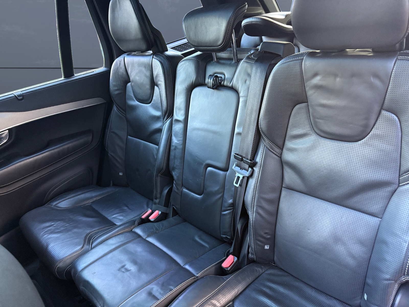 Volvo Xc90 10