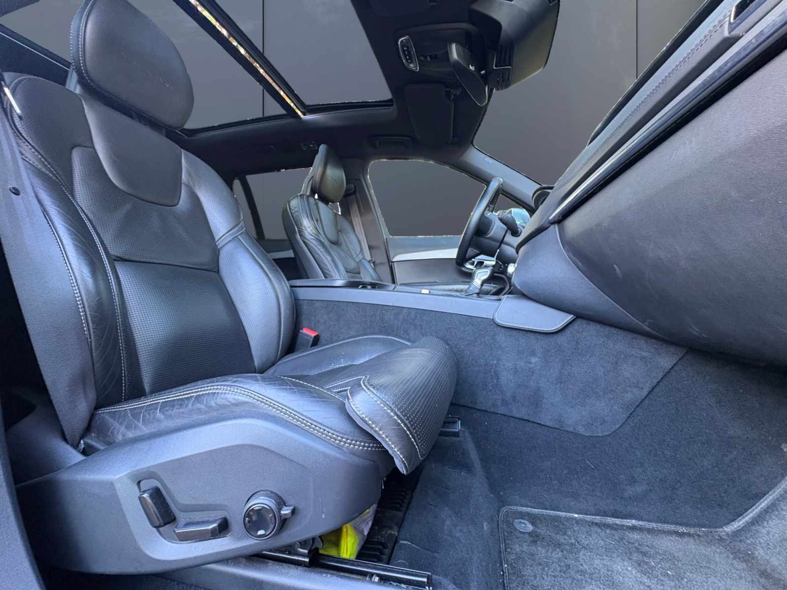 Volvo Xc90 13