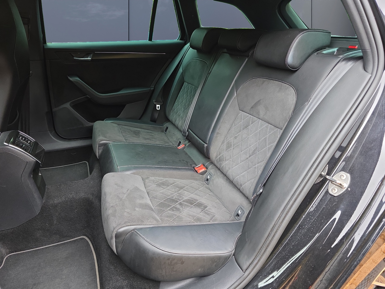 Skoda Superb 11