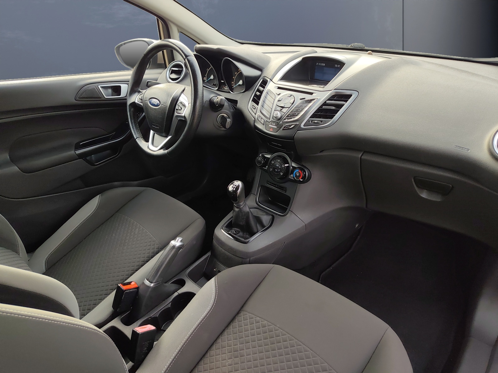 Ford Fiesta 12