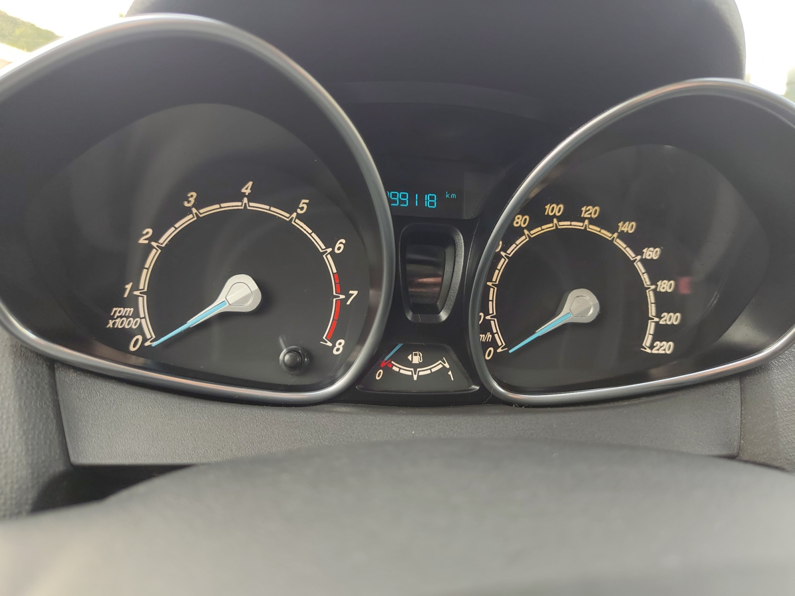 Ford Fiesta 16