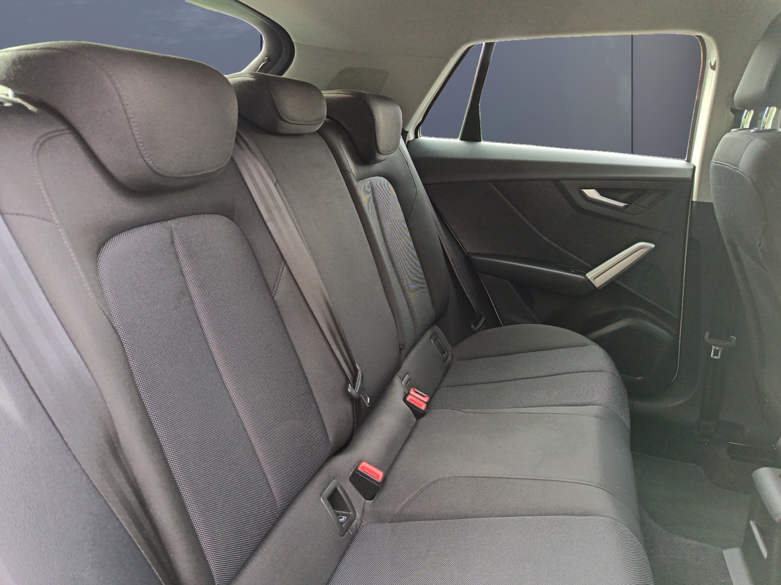 Audi Q2 12