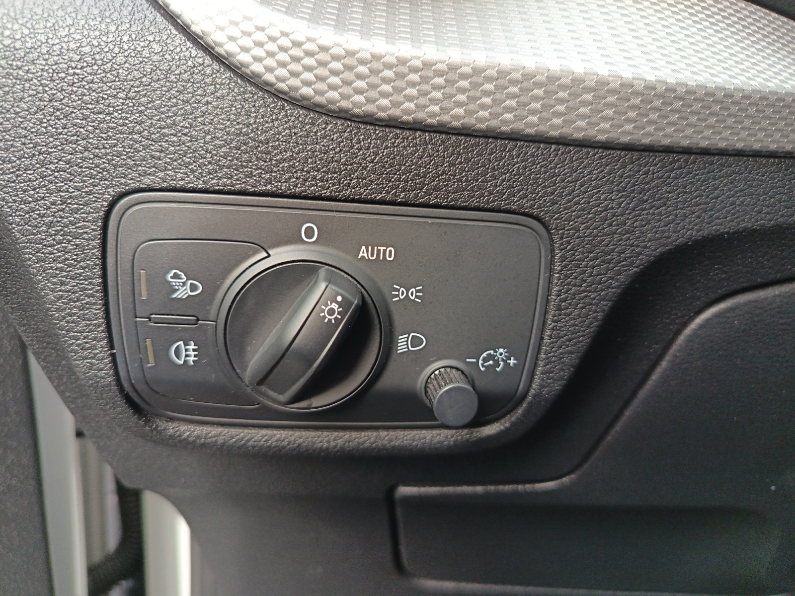 Audi Q2 19