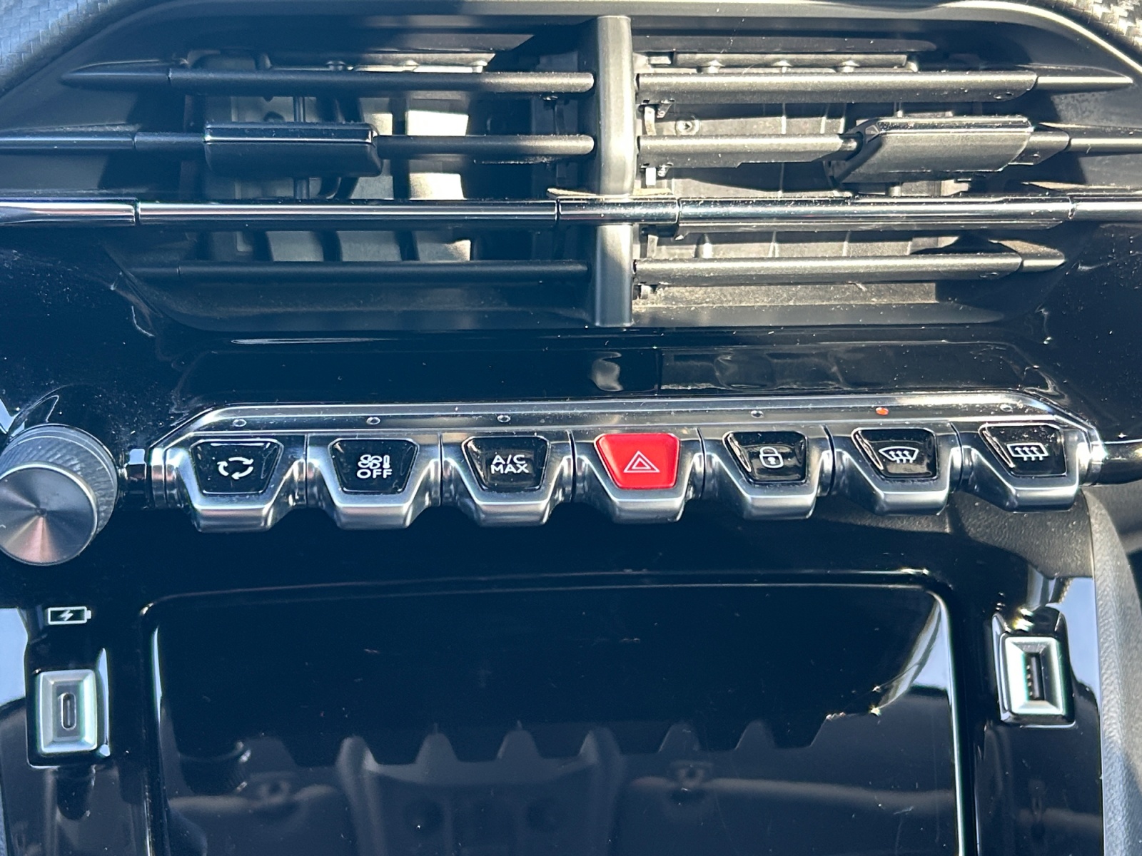 Peugeot 208 29