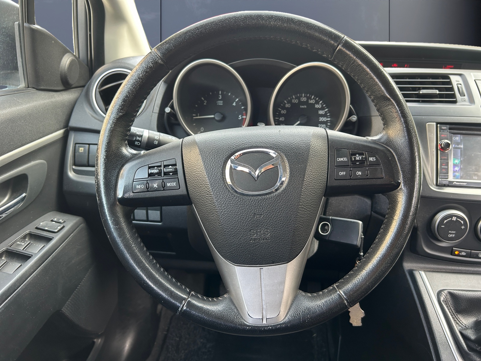Mazda 5 15