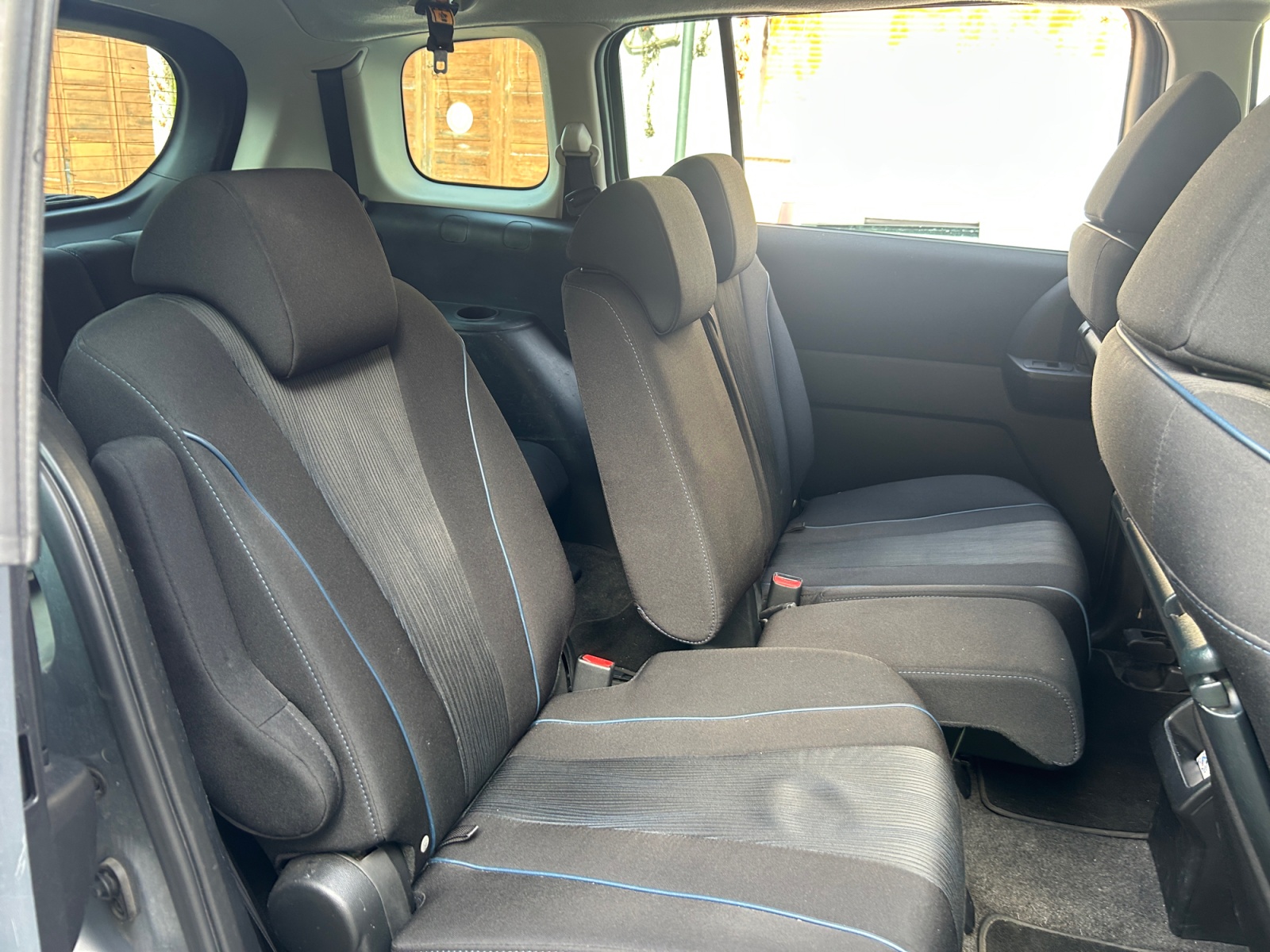 Mazda 5 17