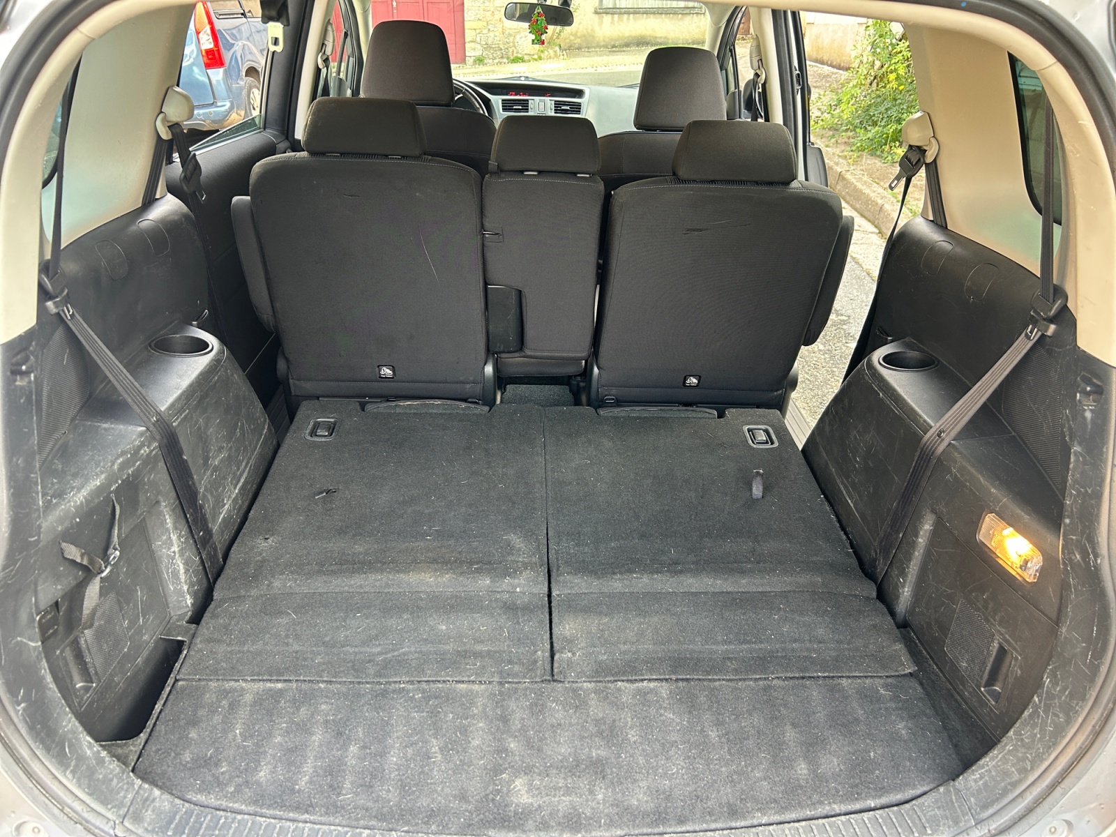 Mazda 5 19