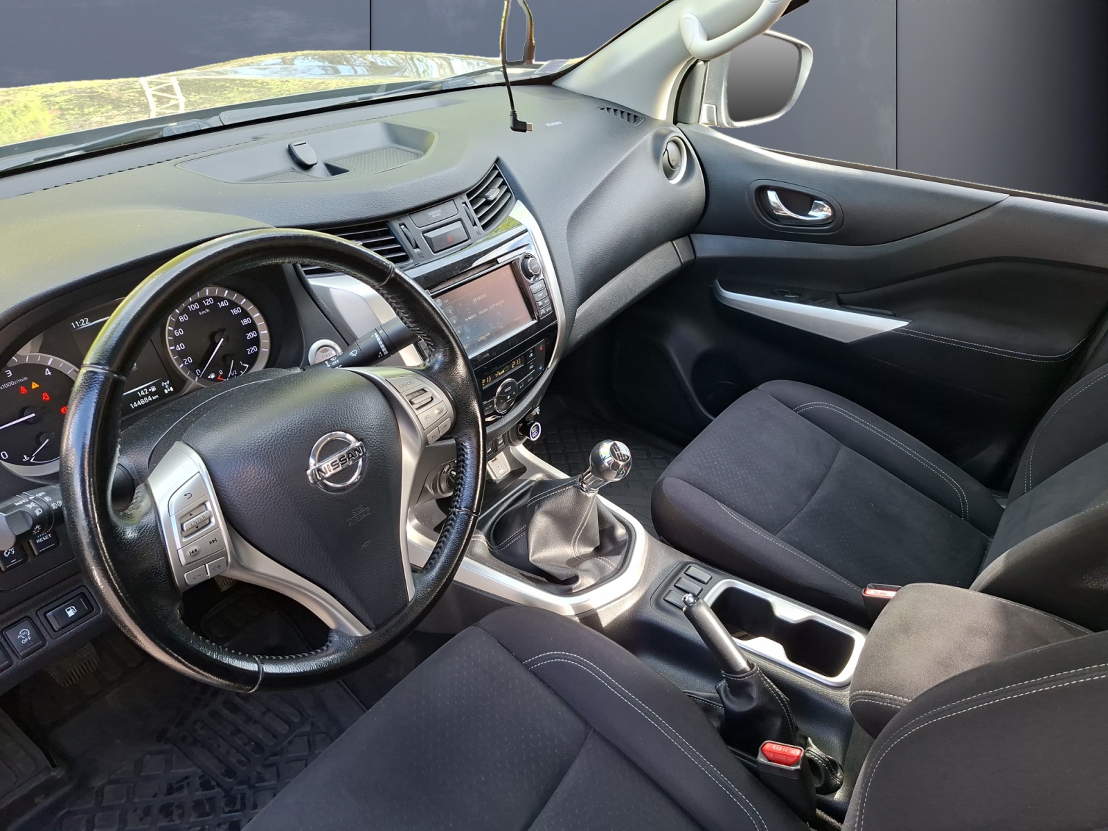 Nissan Np300 Navara 8