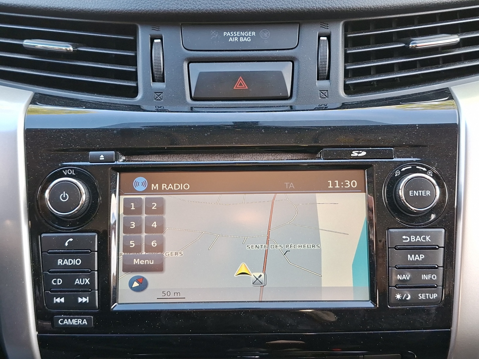 Nissan Np300 Navara 24