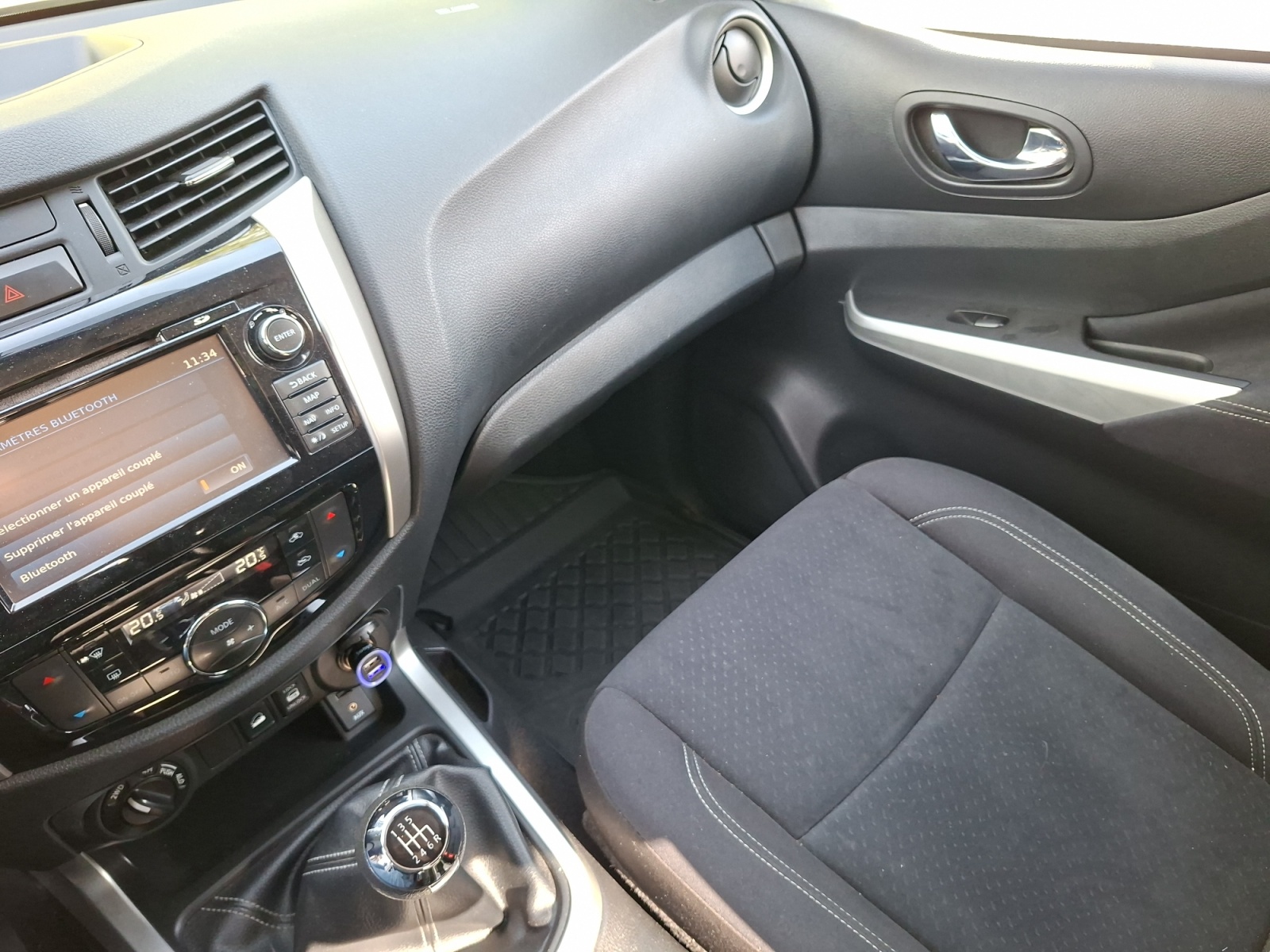 Nissan Np300 Navara 30