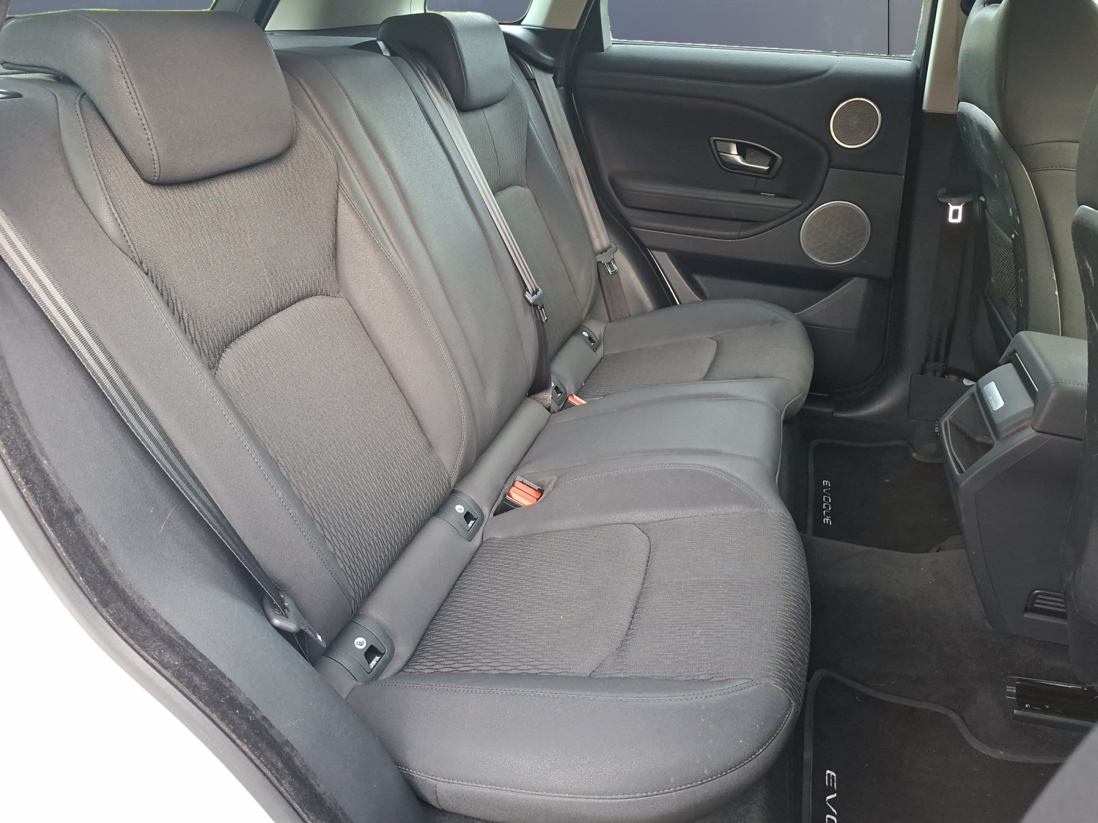 Land Rover Range Rover Evoque 11