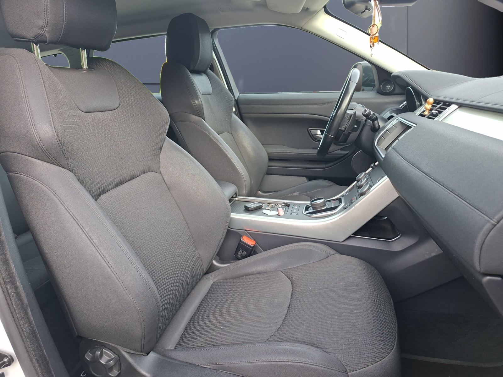 Land Rover Range Rover Evoque 13