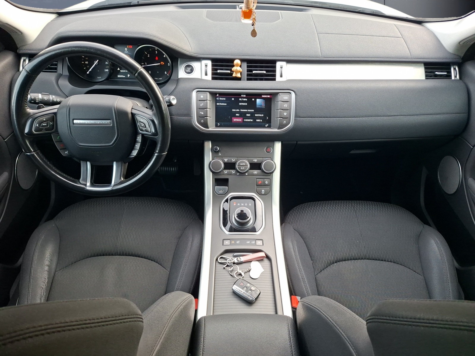 Land Rover Range Rover Evoque 14