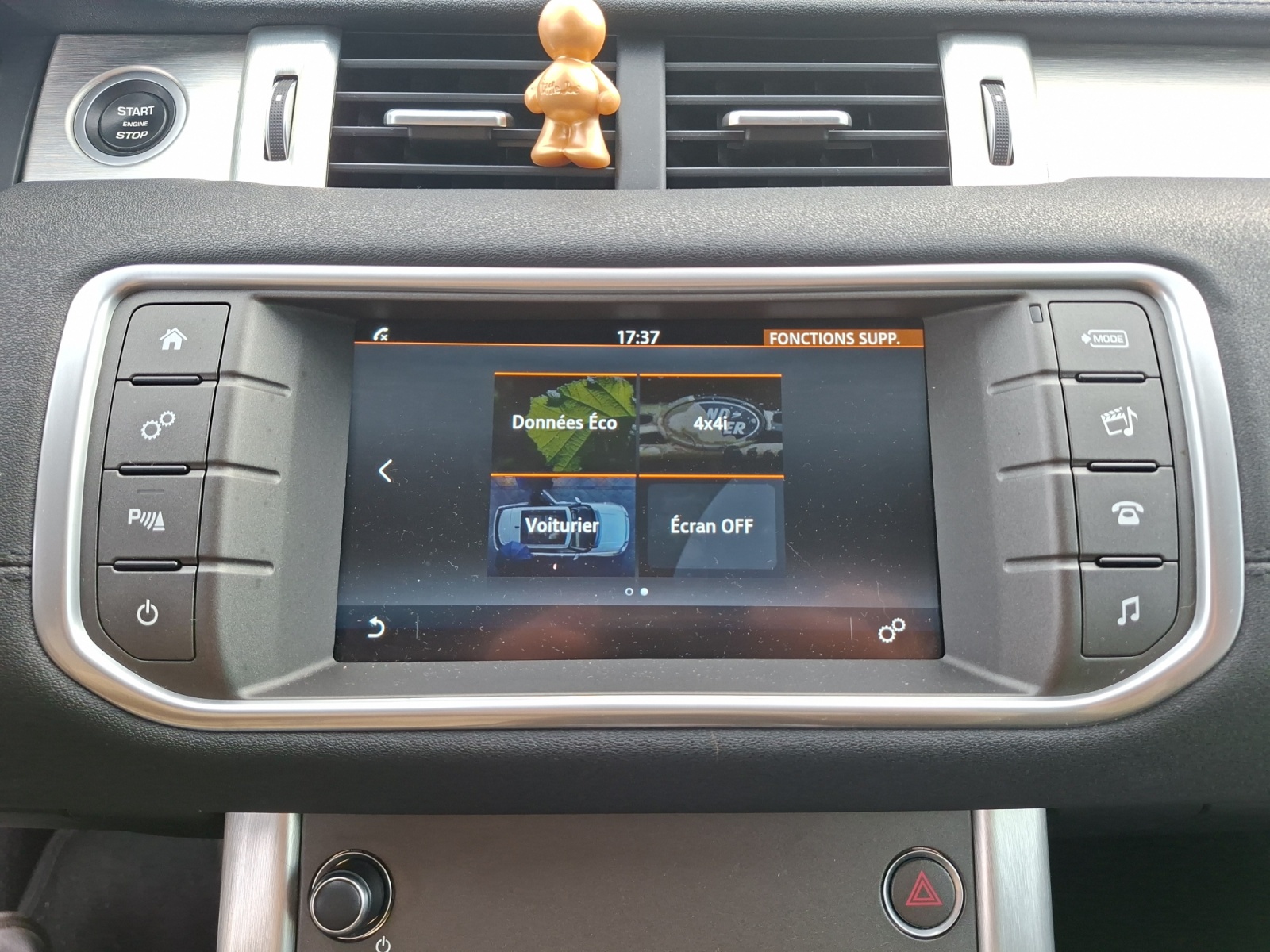 Land Rover Range Rover Evoque 24