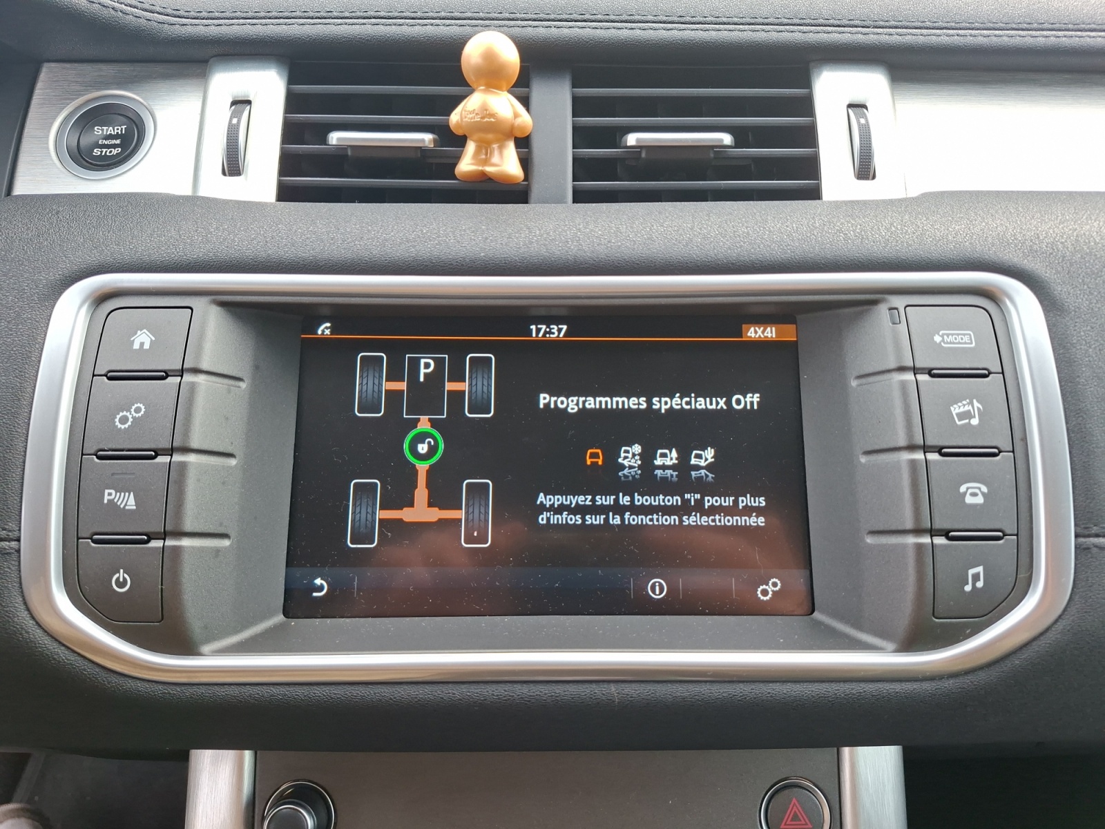 Land Rover Range Rover Evoque 25